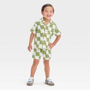 Grayson Mini Green and White Waffle Knit Shirt and Shorts Set Size 12 Months